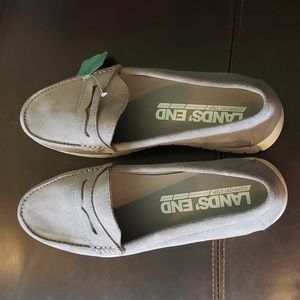 LANDS' END COMFORT STEP Gray SUEDE LOAFER SHOES - Size 5.5